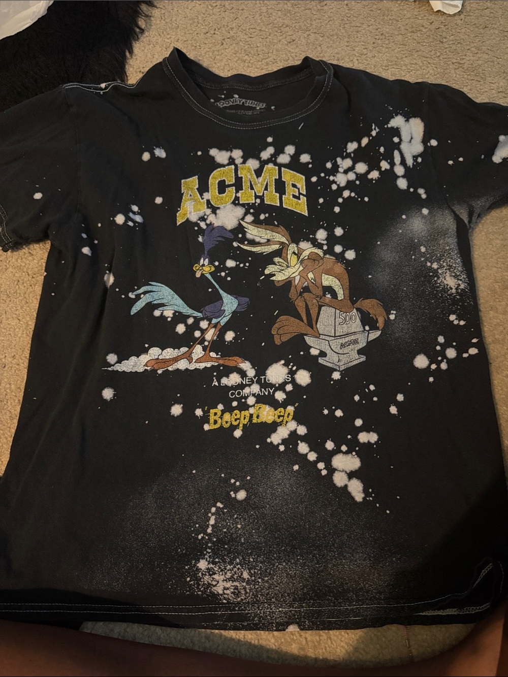 LOONEY tunes graphic tee
